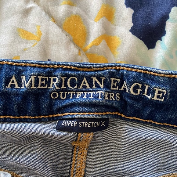 American Eagle darkwash jeans - Picture 6 of 9